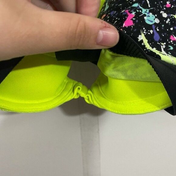 Victoria’s Secret Sport 34B High Impact Sports Bra - Picture 3 of 4